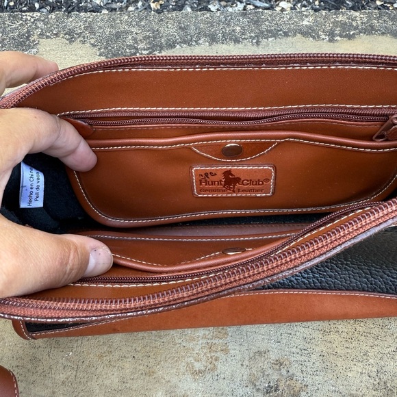 Vintage 90’s Hunt Club leather black & brown crossbody purse - Picture 8 of 8